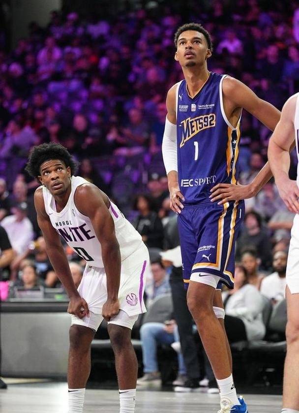 关于里程碑夜底特律活塞豪取连胜,CBA常规赛今晚刷纪录,悬念犹存,临场指挥获称赞的信息 关于里程碑夜底特律活塞豪取连胜,CBA常规赛今晚刷纪录,悬念犹存,临场指挥获称赞的信息