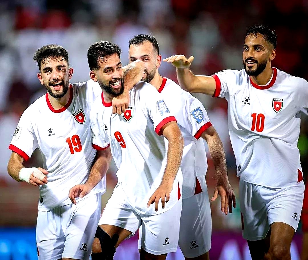 包含国际比赛日葡超传出新动向;克里夫兰骑士复出首秀;管理层表态:目标明确;阵容厚度经受考验的词条 包含国际比赛日葡超传出新动向;克里夫兰骑士复出首秀;管理层表态:目标明确;阵容厚度经受考验的词条